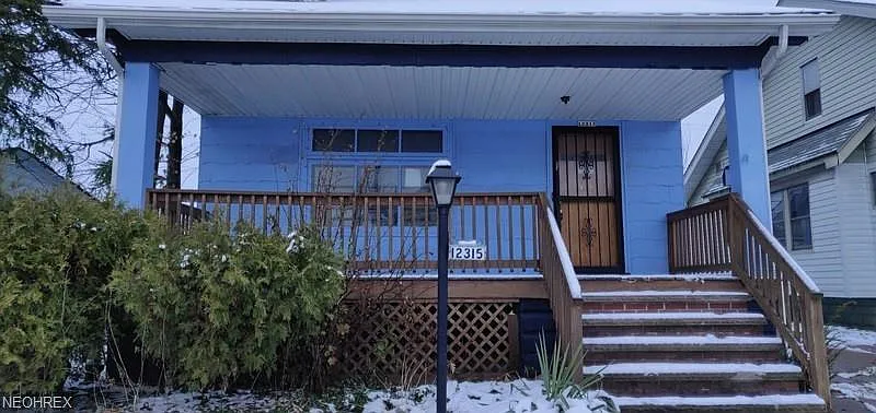 12315 Angelus Ave photo 1