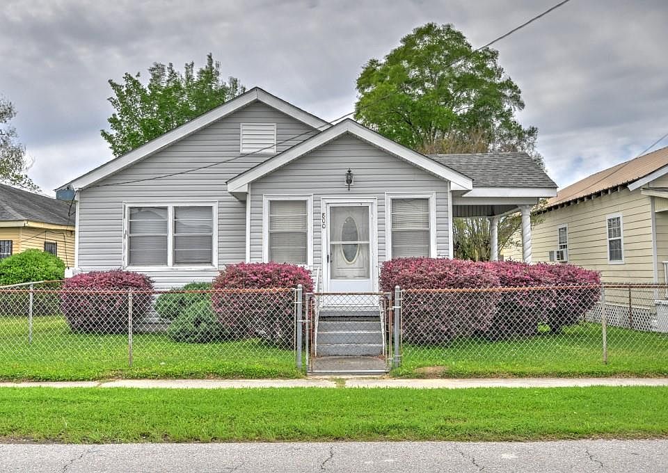 1st image of 800 Jung Blvd