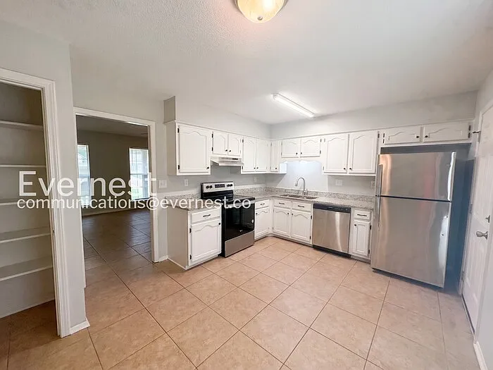 6230 Somerset Dr — Photo 4