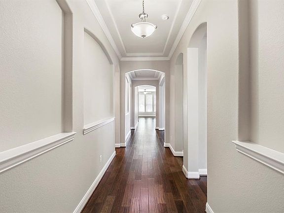 4th image of 27239 Aspen Falls Ln