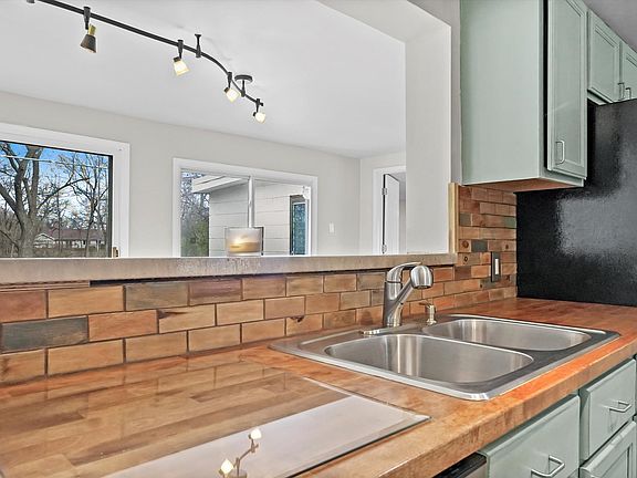 5th image of 5520 177th St