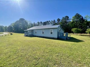131 Lucille Rd, Maxton, NC 28364