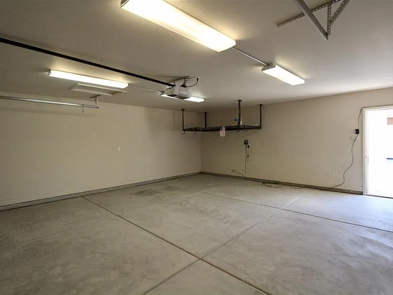 8218 E Paraiso Pkwy — Photo 12