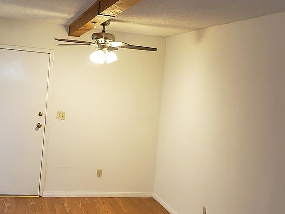 5th image of 713 E Altadena Dr APT 124
