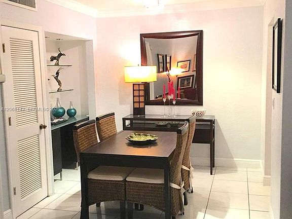 4th image of 3905 SW 78th Ct APT 205