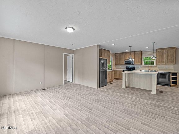 4th image of 229 Carls Woods Drive Drive