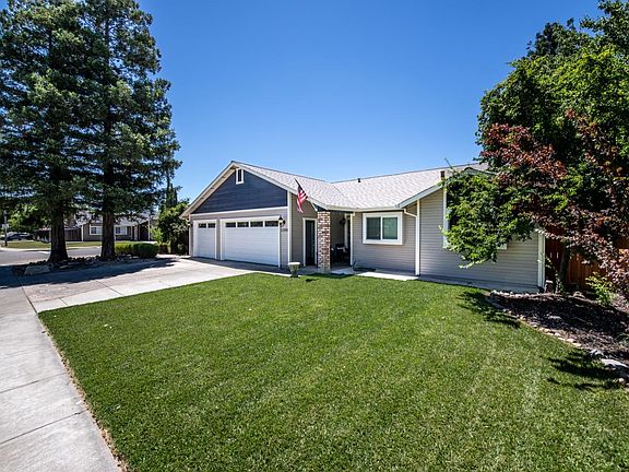 3rd image of 1200 Valley Oak Drive