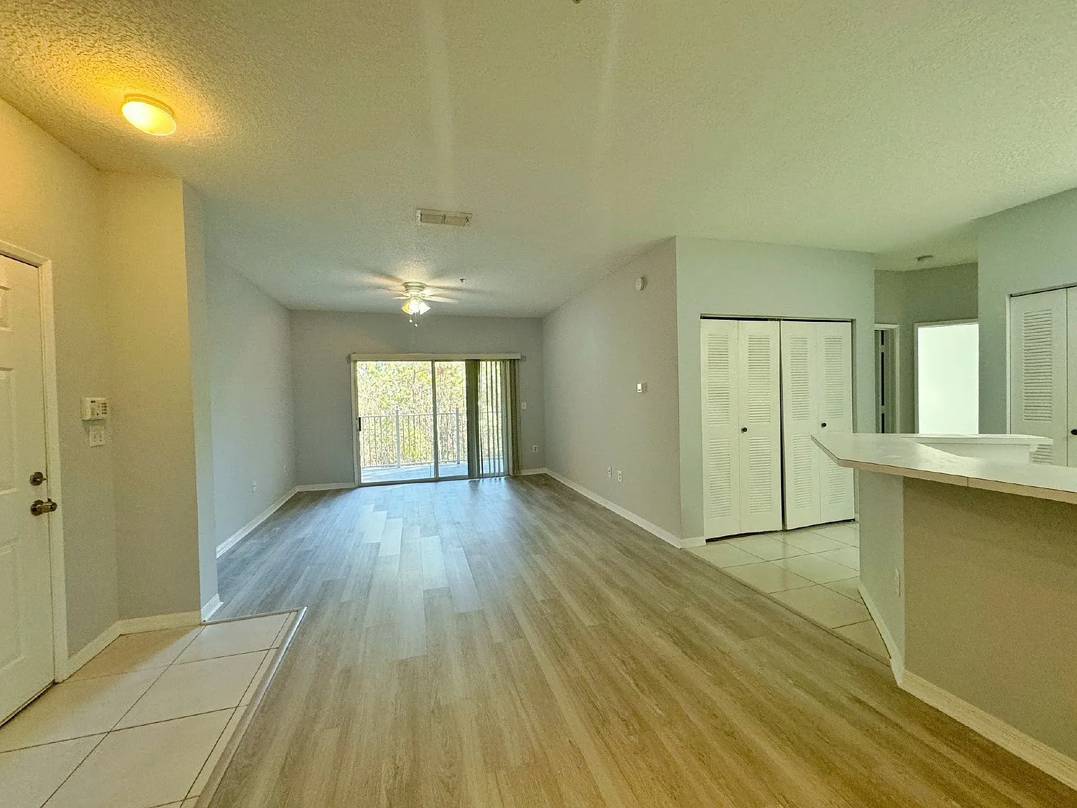 2 bed, 1.0 bath, 1004 sqft, $1,450 — Photo 3
