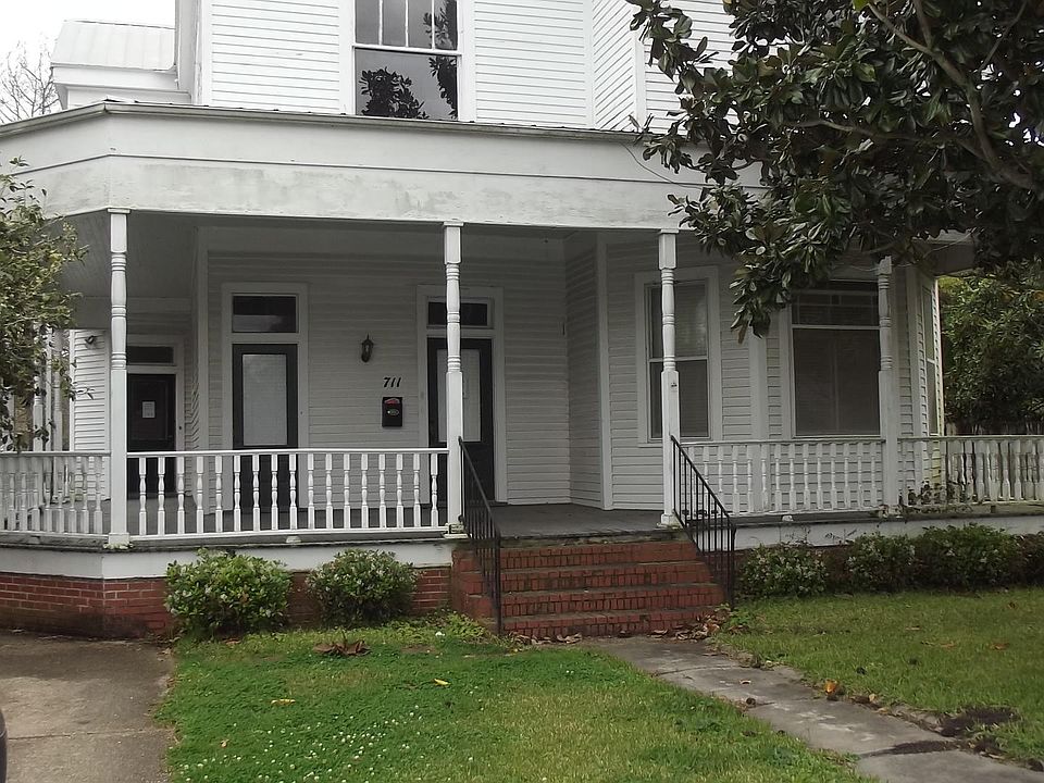 1st image of 711 W Main St