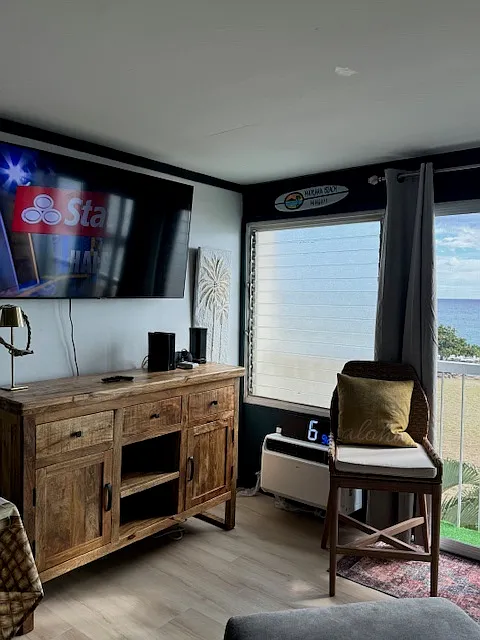 Makaha Surfside B418 — Photo 1