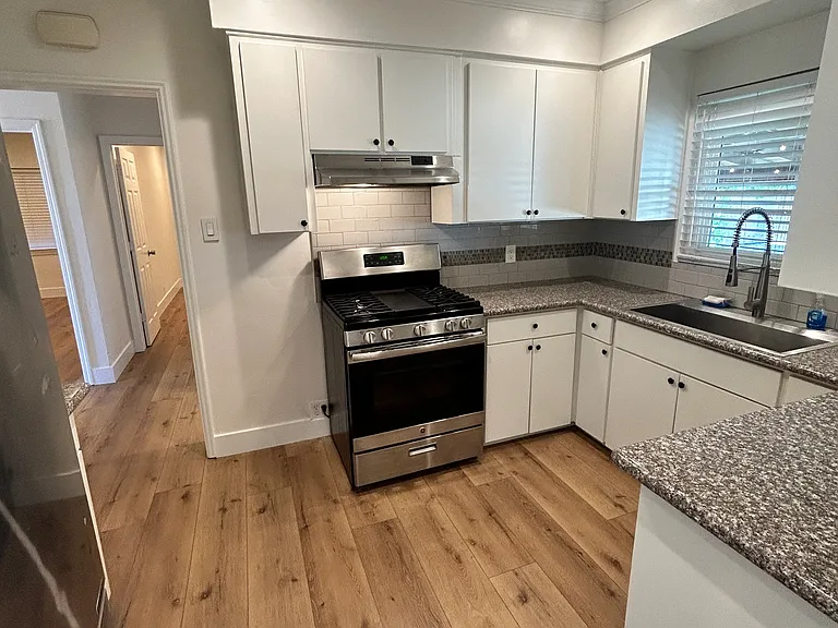 2345 E Brown Ave — Photo 12