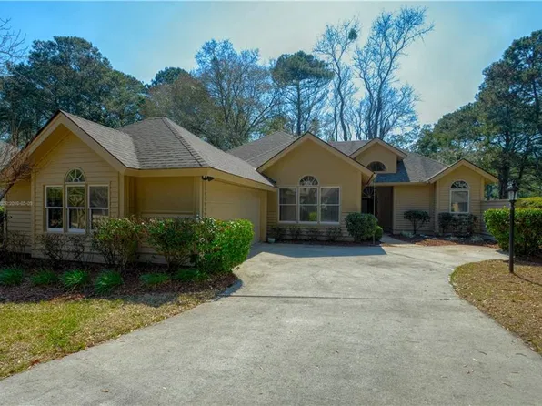 9 Country Club Ct, Hilton Head Island, SC 29926