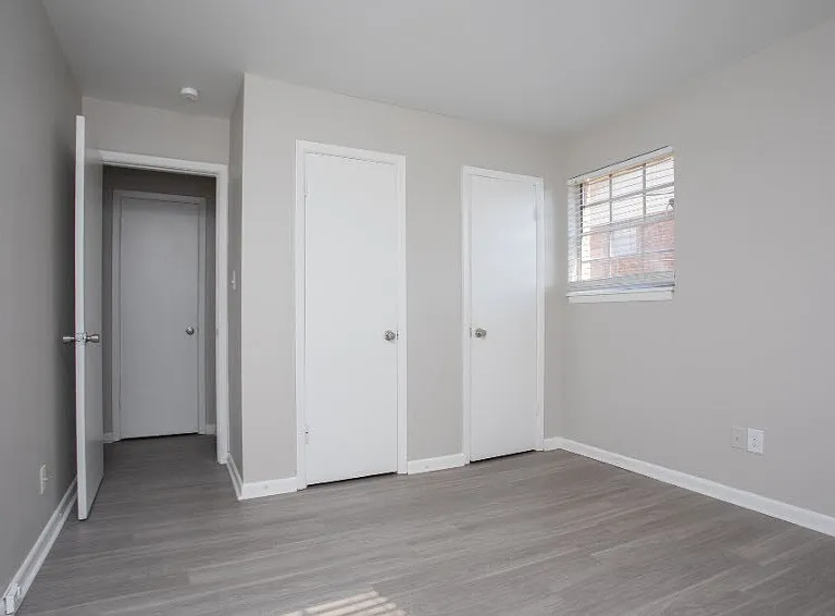 Welcome to Courtyards Apartments, where spacious, modern interiors meet comfort. Enjoy ample closet space and bright, inviting rooms designed for your lifestyle. Don't miss the chance to make this your new homeschedule a tour today!