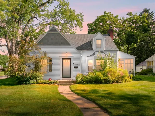 1307 Lakeway Ave, Kalamazoo, MI 49001