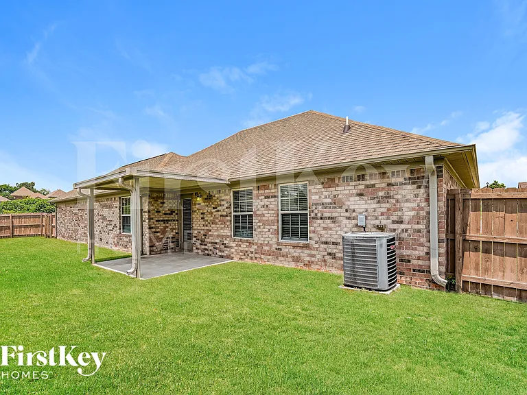 920 Alise Cir — Photo 18