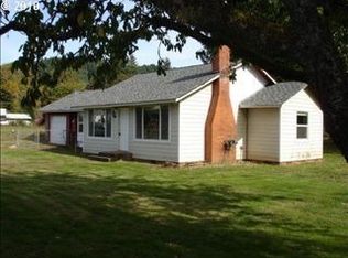 78779 Territorial Rd, Lorane, OR 97451