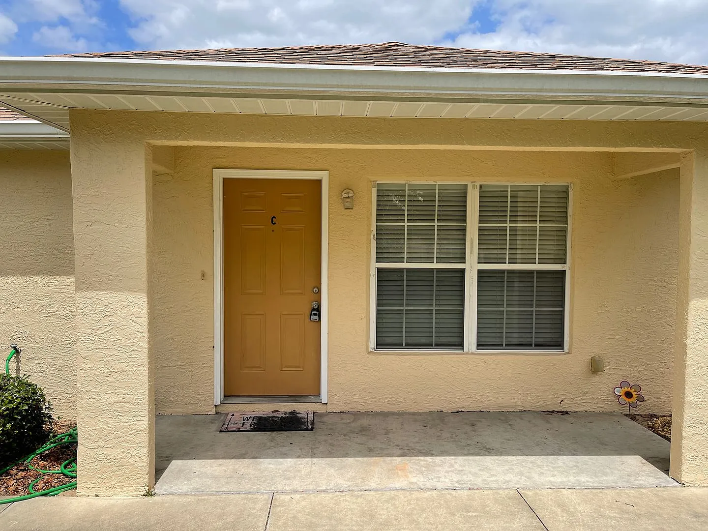 2 Bedroom 2 Bathroom — Photo 3