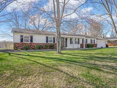 6 Oriole Ct, Highland, IL, 62249