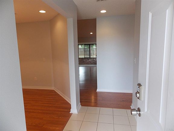2nd image of 10909 Trellis Ave