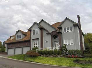 9359 SE Dundee Dr, Happy Valley, OR 97086