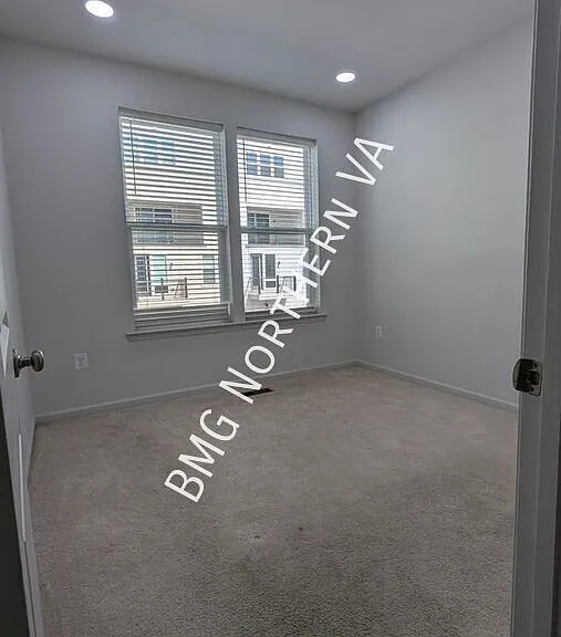 2576 Neabsco Common Pl — Photo 12