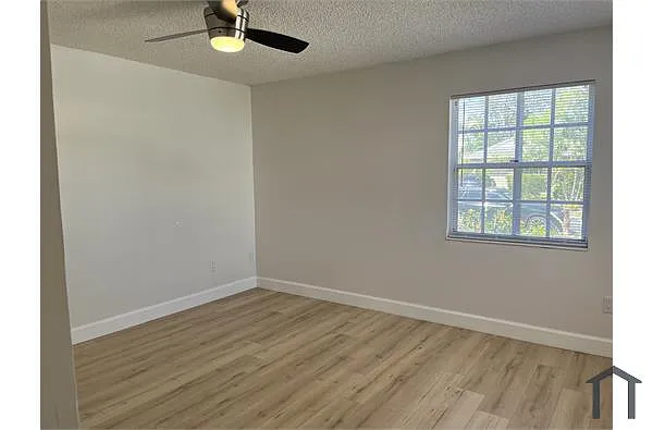 Building Photo - 5604 Pebble Brook Ln