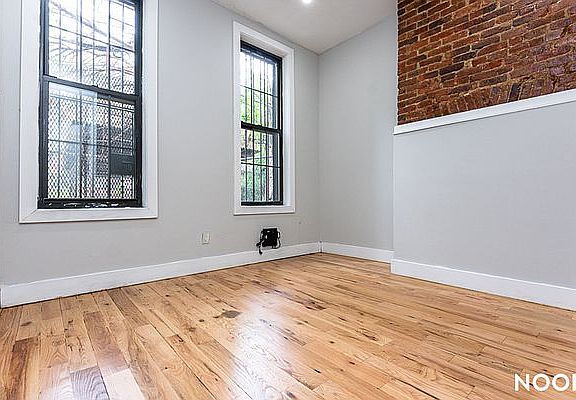 4th image of 77 Jefferson St #1B