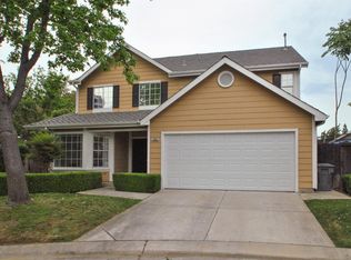 1005 E Monticello Cir, Fresno, CA 93720