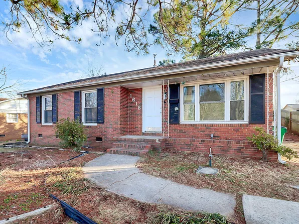 1618 Grovewood Dr, Charlotte, NC 28208