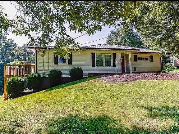 2nd image of 340 Cherry Mountain St
