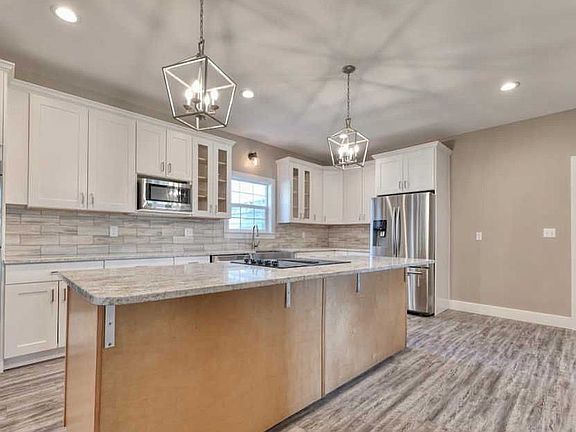 Kitchen Aisle