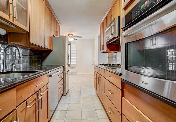 5th image of 5425 Valles Ave APT 6K