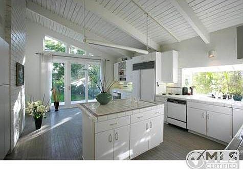 5th image of 18855 Edleen Dr