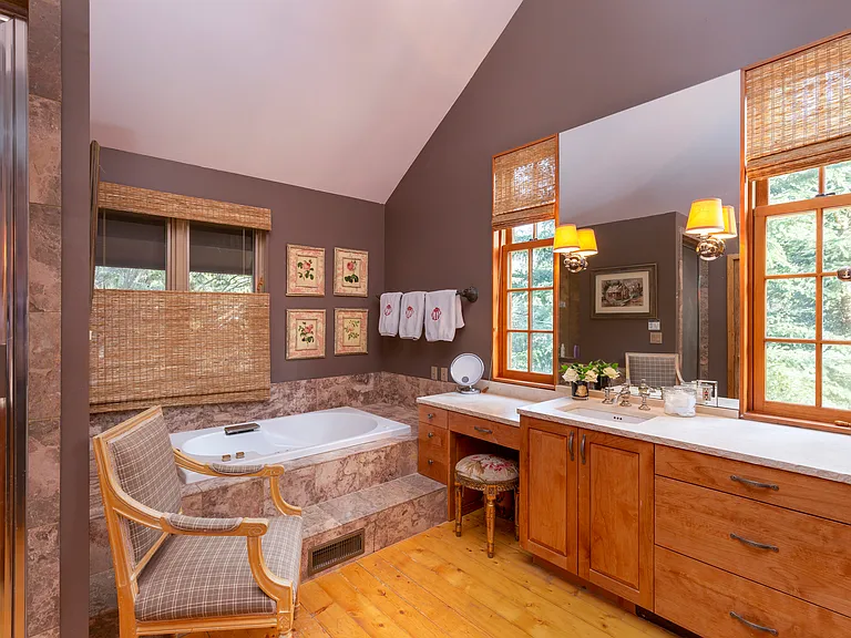1305 Red Butte Dr — Photo 11
