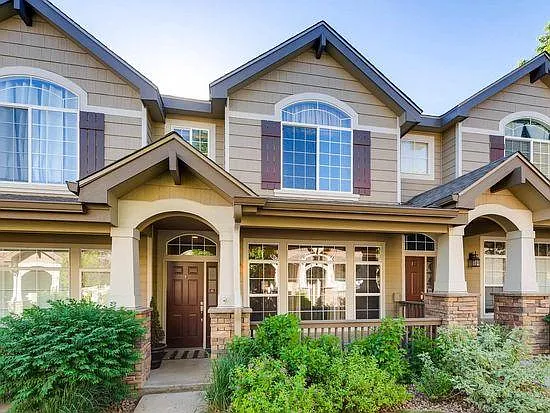 8357 Stonybridge Cir
