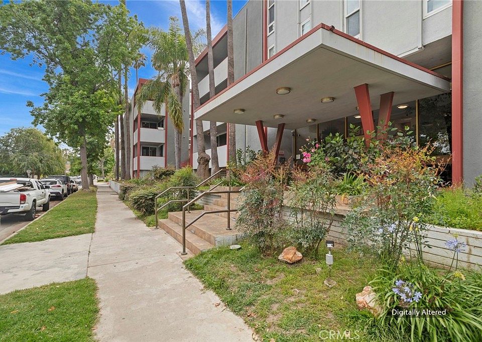 1st image of 4915 Tyrone Ave APT 136