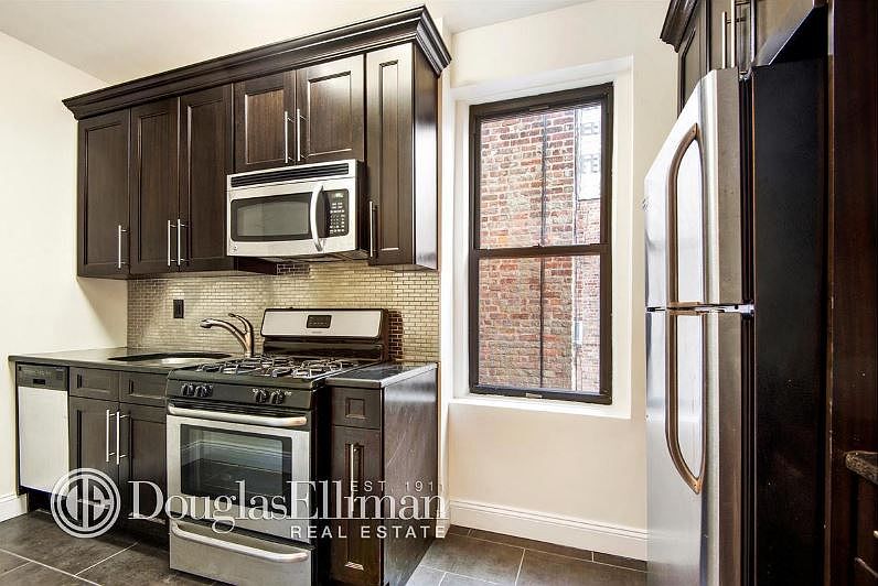 1st image of 414 W 44th St APT 3A