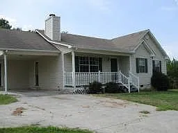 230 Buck Blvd SE photo 1