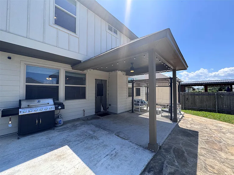 321 Callahan Ln — Photo 31