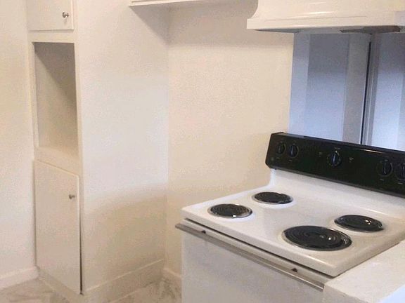 4th image of 4235 Tyler Ave APT 12