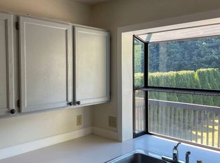 509 SW Kenyon St, Seattle, WA 98106