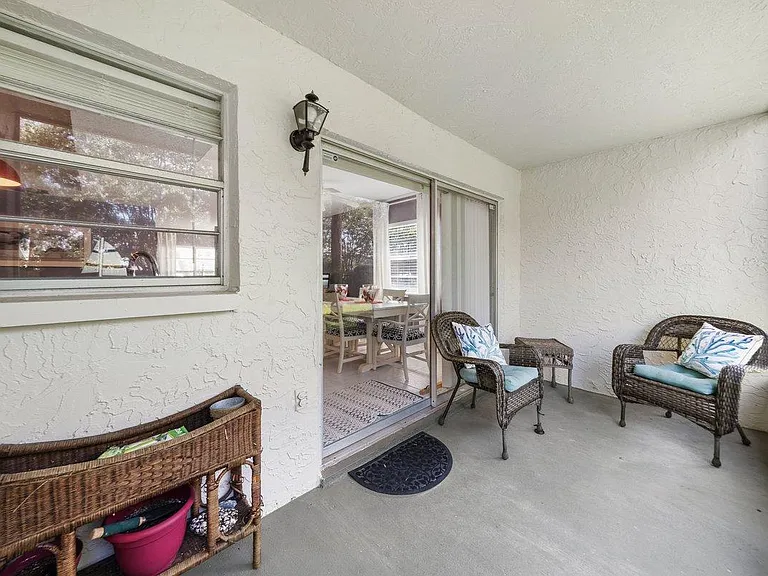 422 Blue Jay Ln — Photo 14
