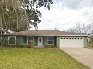 10837 Margaret Dr, Tavares, FL 32778