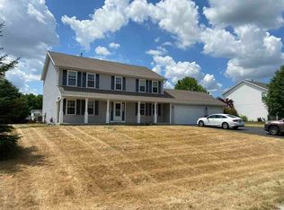 11204 Jasmine Dr, Roscoe, IL 61073