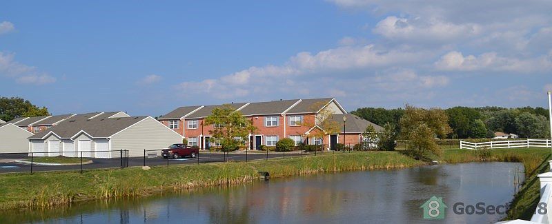 1st image of 1576 Rosewood Blvd