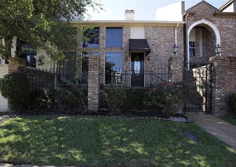 1st image of 1936 Stoney Brook Dr