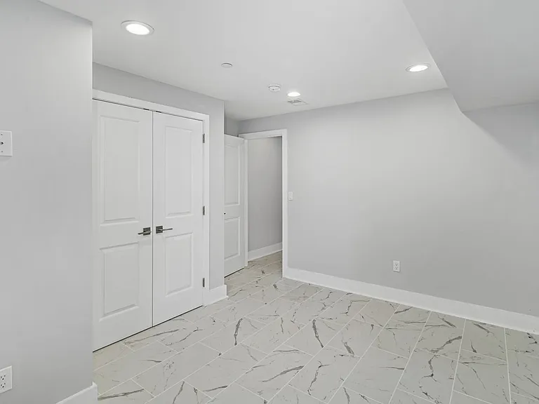 1302 N Marshall St #2 — Photo 24