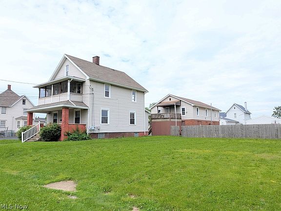 4th image of 1132 Dueber Ave SW