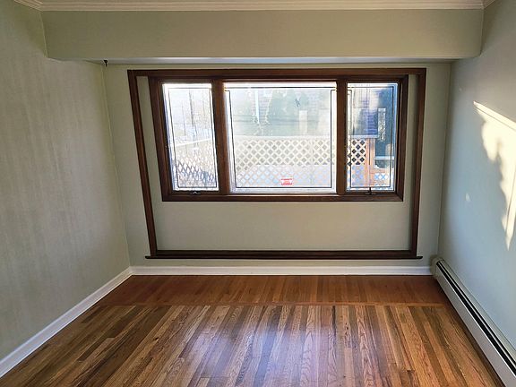 4th image of 1 Rosewood Dr