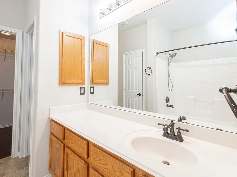 1509 Heron Dr — Photo 33